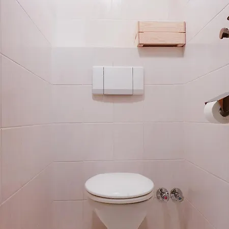 Апартаменти Alpenflair Mit Balkon - Inkl Parkplatz #1 Інсбрук