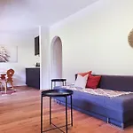 Alpenflair Mit Balkon - Inkl Parkplatz #1 * インスブルック